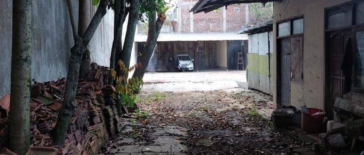 Di Jual Rumah Hitung Tanah Mainroad Kopo Bandung 1