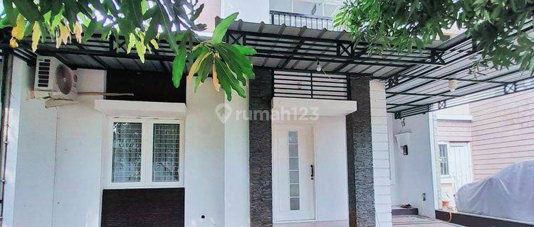 Disewa Rumah Semi furnish View Taman  1