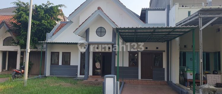 For Sale Freehold House Fully Renovated South Facing in Alam Sutera 1