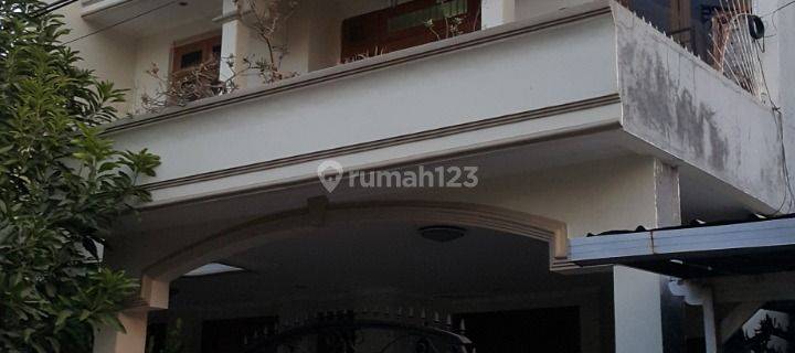 Rumah Klasik Manyar Tirtoyoso Siap Huni Surabaya Timur Dekat Mall 1