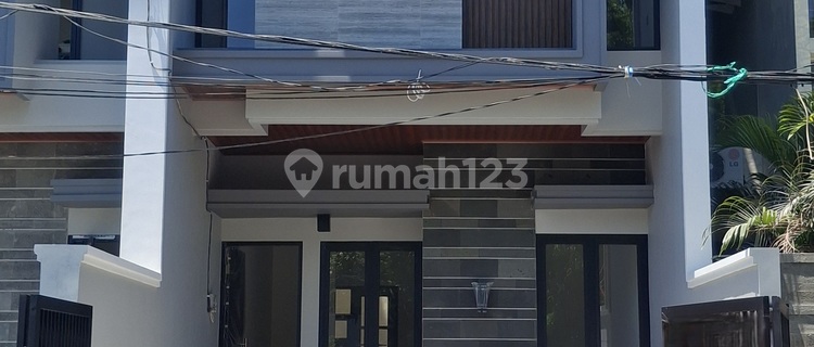 The Only Brand New House in Manyar Under 2M. Close to Schools and Campus. 1