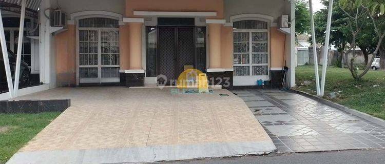 Rumah Strategis Bagus di Cluster Graha Padma 1