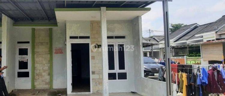 Over kredit rumah siap huni di puri Ardita Bojong gede  1