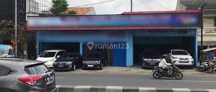 Ex. Showroom + Rumah Kondisi Bagus Dan Strategis, Medan Satria, Kecamatan Medan Satria, Kota Bekasi 1