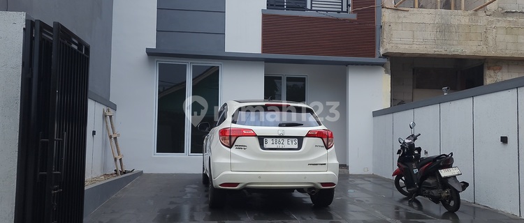 House for rent on Kalimulya Highway, Depok. 1