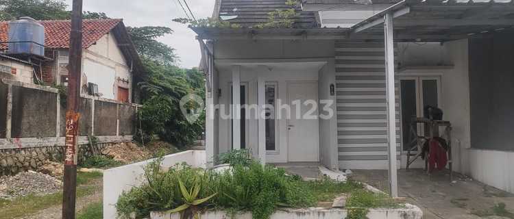For Rent, Strategic Cluster on Jl Lbr Bekasi, Near Kranji LRT Station, Toll Road Access 1