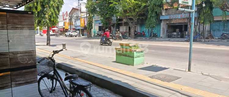 Cheap Shophouse Price Reduced Strategic National Street Near Brebes Town Square Market. 1
