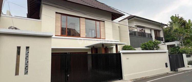 Rumah 2 Lantai Dekat Kawasan Komersil, Cilandak, Jakarta Selatan 1