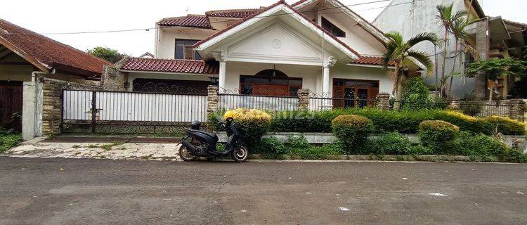 Murah Rumah Semi Furnished Komplek di Sukaluyu Cikutra, Bandung 1