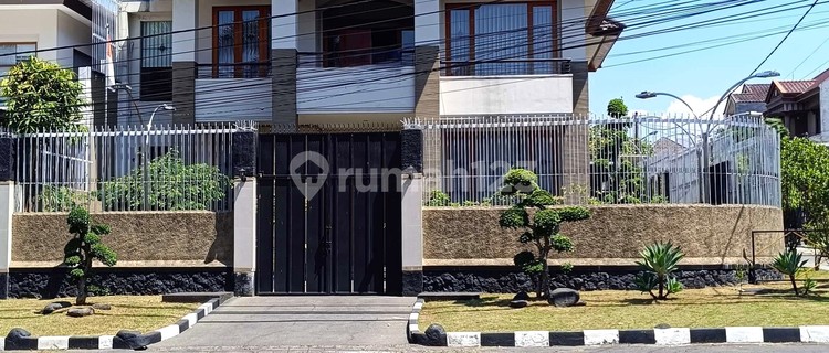 DIJUAL RUMAH MEWAH 2 LANTAI DI POROS BOULEVARD PUNCAK DIENG, MALANG 1