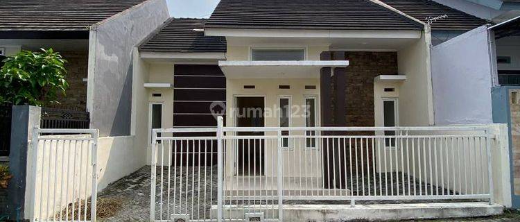 Dijual Rumah Modern Minimalis Di Sukun, Malang  1