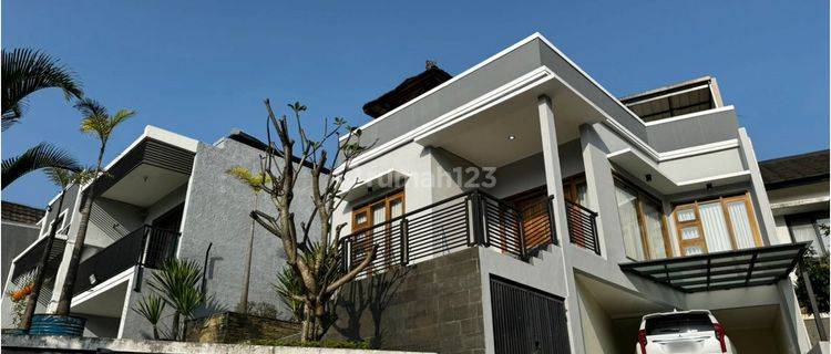 Rumah Bagus Siap Huni di Cibaligo Cihanjuang Semi Furnished  1