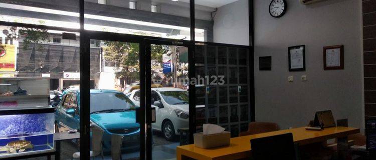 Dijual RUKO 3 Lantai di JL. PETA MAINROAD, BANDUNG. Semi Furnished. 1