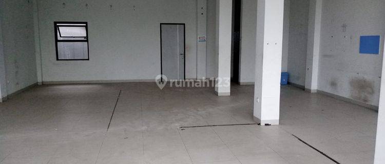 Ruko di Mainroad Jalan Jakarta, Bandung Bagus SHM 1
