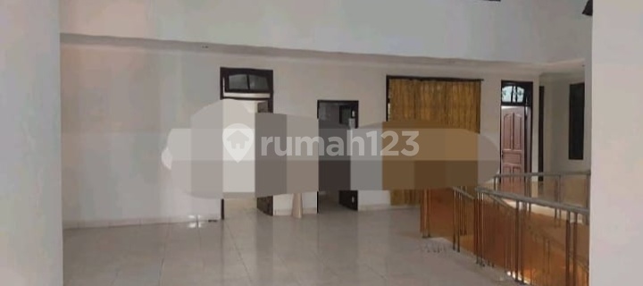 Disewakan Rumah Untuk Usaha Kantor Tanah Abang 3 Lt 1