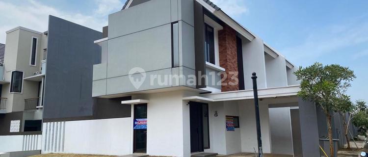 Rumah bagus 2 lantai hoek siap huni di Cimanggis Golf Estate  1