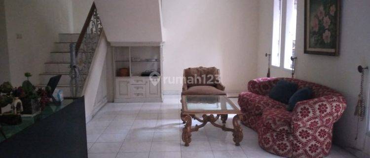 Rumah Sewa, 2 Lantai Dekat Sekolah Negeri Dan Internasional 1