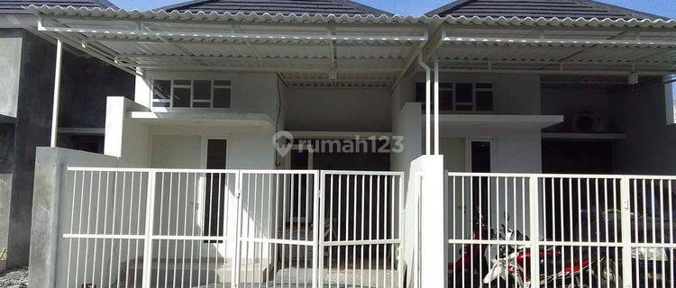 Rumah Siap Huni Rungkut Medokan Ayu 1