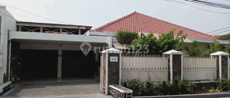 Rumah Besar dan Asri di Jatiwaringin JakTim Nego 1