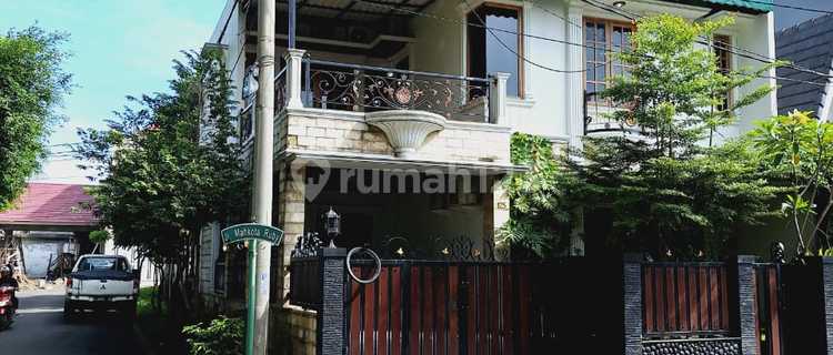 Ready-to-Live House with SHM on Corner Near Aeon in Taman Victoria Cluster 1