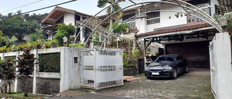 Dijual Rumah Hitung Tanah di Setramurni di bawah NJOP 1