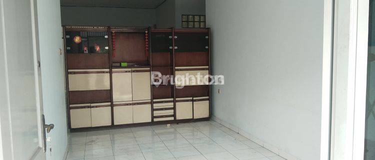 RUMAH BESAR 2 LANTAI DI PENJARINGAN JAKARTA UTARA 1