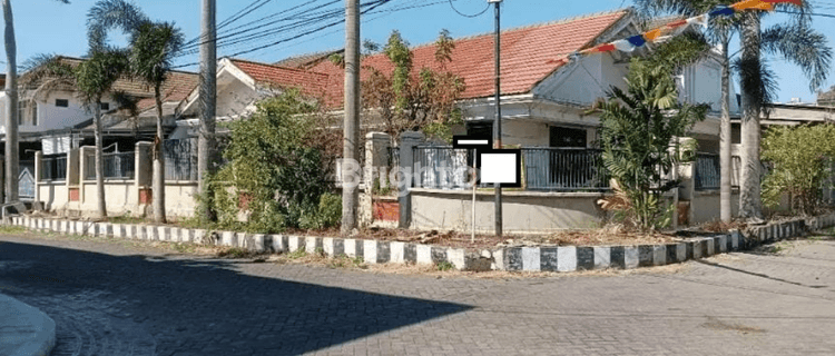 RUMAH LOKASI STRATEGIS JL DUKUH KUPANG BARAT DEKAT DENGAN RUKO GRAND SUNGKONO, JL MAYJEND SUNGKONO 1