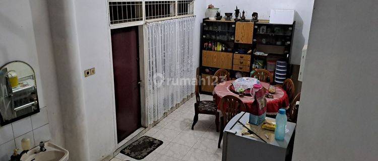 Rumah siap pakai di Kemayoran 2 lantai 1