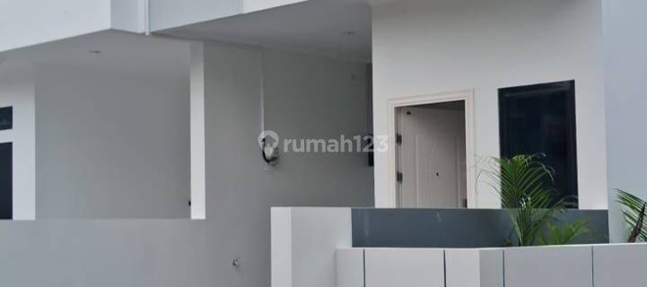 Rumah Mewah Murah Di Cempaka Putih Tengah Kota Jakarta Pusat 1