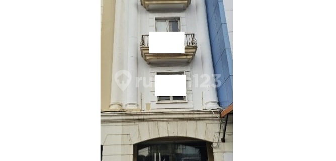 4 1/2 Story Shophouse Facing Main Road, Strategic Location in Mampang Prapatan Pancoran, South Jakarta 1