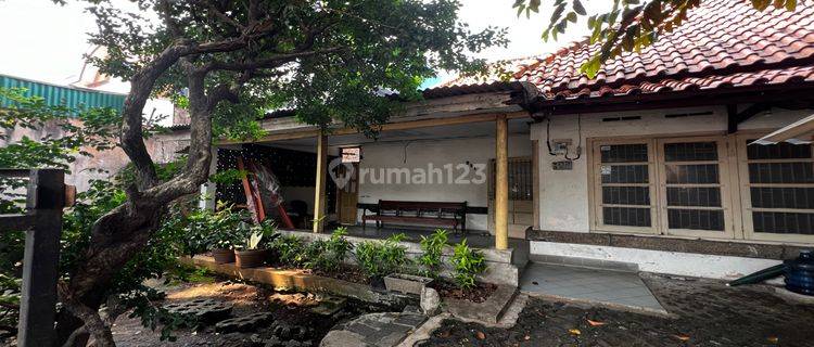 Tanah & rumah, hoek strategis, HGB. Jl Dewi Sartika, Cawang. 1