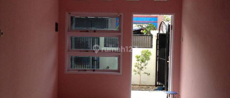 Dijual Rumah Bebas Banjir, Dekat Stasiun  1