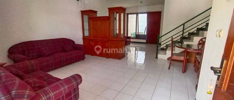 Rumah minimalis,furnish,tenang,nyaman lokasi perumahan elite  1