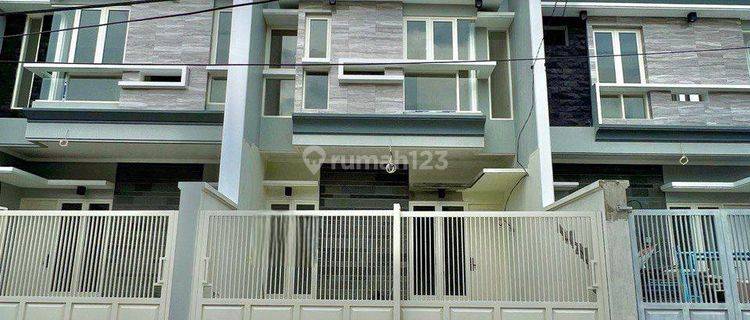 Jual Rumah Baru Perumahan Nginden Intan Timur 2 Lantai Tipe B 1