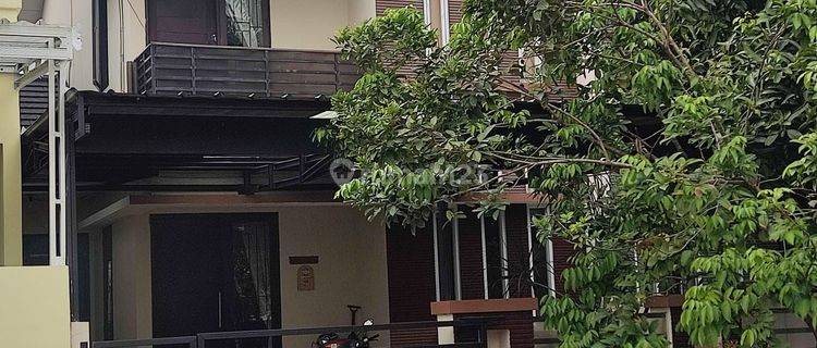 Di Jual Rumah 2 lantai Regensi Melati Mas 1