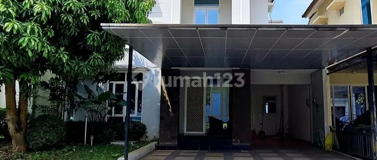 Nice House in Graha Padma 1