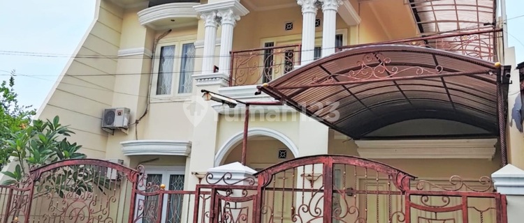 For Rent Furnished House on Jalan Tenggilis Utara Surabaya 1