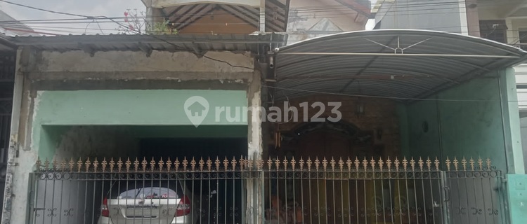 For Sale House on Wonorejo Street Central Surabaya 1