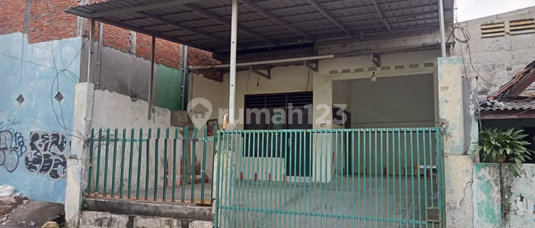 Disewakan Rumah Dijalan Petemon Surabaya 1