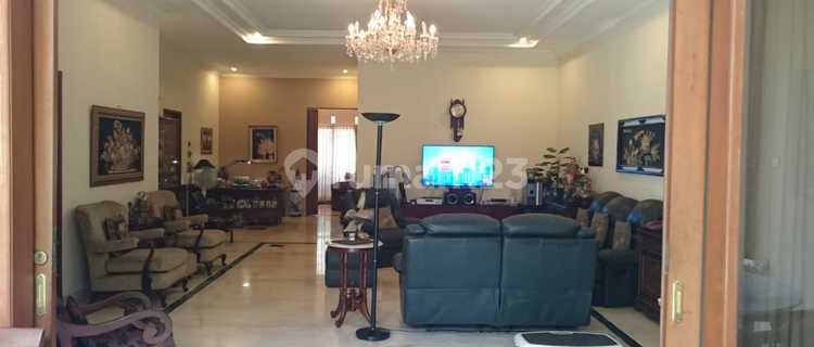 Jual Rumah Nyaman Dengan Lantai Marmer di Sukahaji Permai Bandung 1