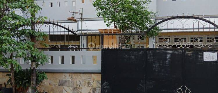 Dijual Rumah Siap Huni Lokasi Strategis di Babatan Pantai Kenjeran  1