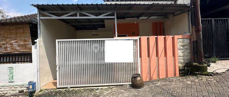 Rumah full furnished dekat beberapa kampus ternama dan wisata kuliner suhat 1