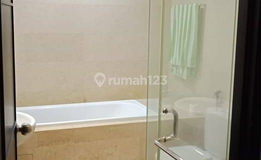 Sewa Apartement Essence Darmawangsa 3 BR 302m2 Unfurnished Bagus 1