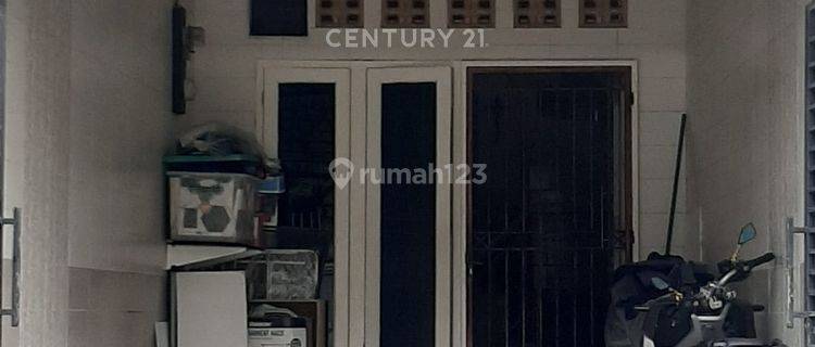 Rumah 3 Lantai Minimalis Dan Lokasi Strategis Di Johar Baru S8022 1