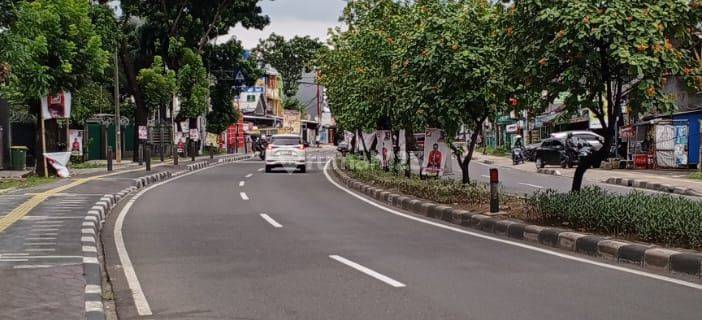 Tanah Dan Bangun Tua Di Jalan Raden Inten Raya 1