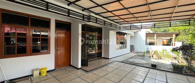 Disewakan Rumah Di Jl. Pasirwangi Kembar Mas 1