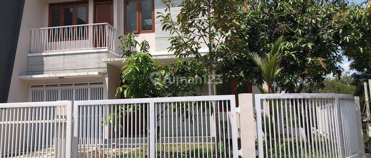 Dijual rumah bagus siap huni di Dago atas 1