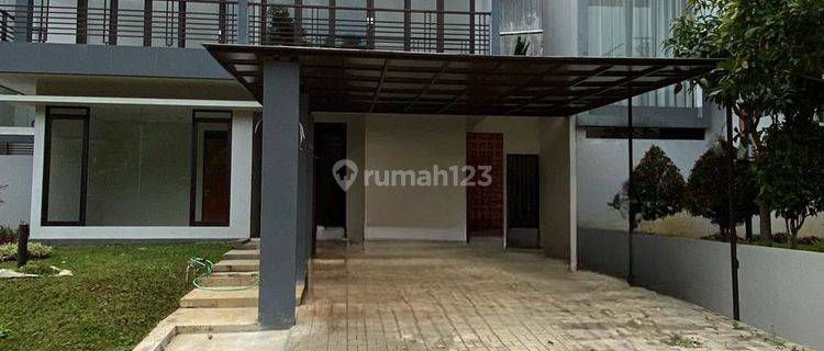 Rumah 2 Lantai Baru HGB di Dago Pakar, Bandung 1