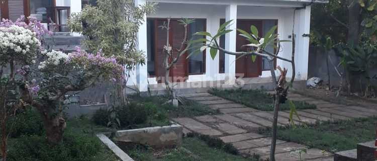 Rumah Semi Villa Bonus Tanah Lokasi Strategis Temukus Lovina 1