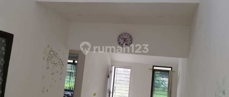 Dijual Rumah Taman Ubud Cendana Karawaci 1